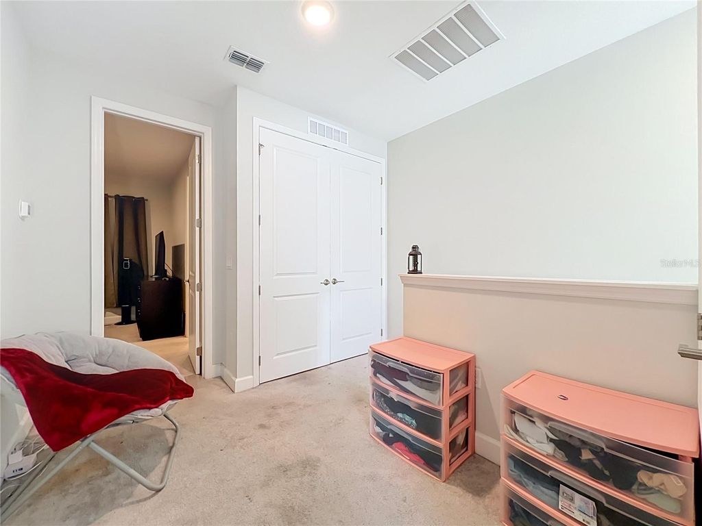 Image 39 of property listing at 3427 NORMAN LEWIS ALLEY, Orlando, FL 32828