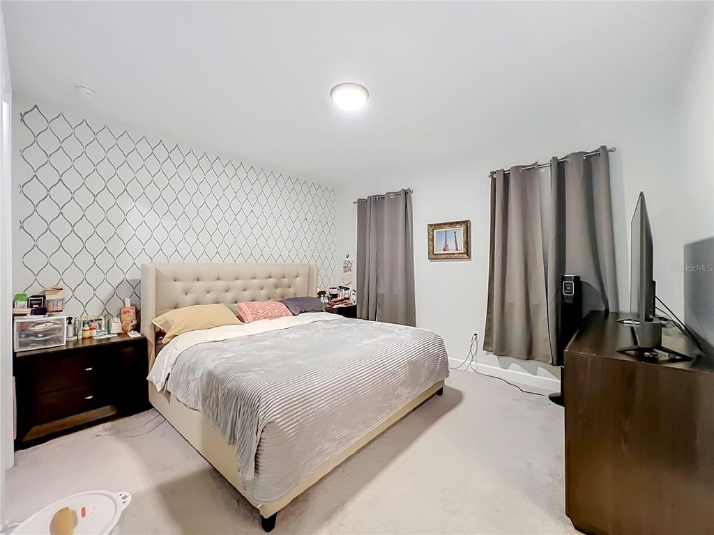 Image 41 of property listing at 3427 NORMAN LEWIS ALLEY, Orlando, FL 32828