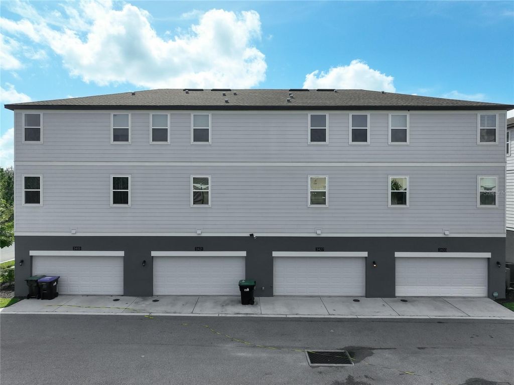 Image 50 of property listing at 3427 NORMAN LEWIS ALLEY, Orlando, FL 32828