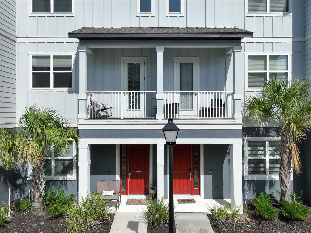 Image 6 of property listing at 3427 NORMAN LEWIS ALLEY, Orlando, FL 32828