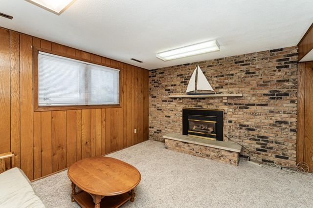 1615 16th Avenue NW, Rochester, MN 55901