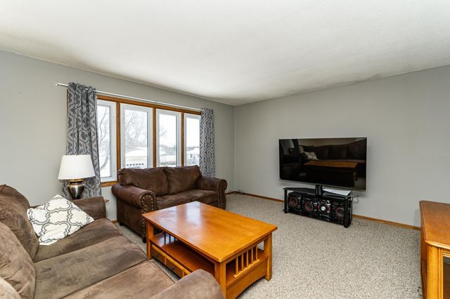 1615 16th Avenue NW, Rochester, MN 55901