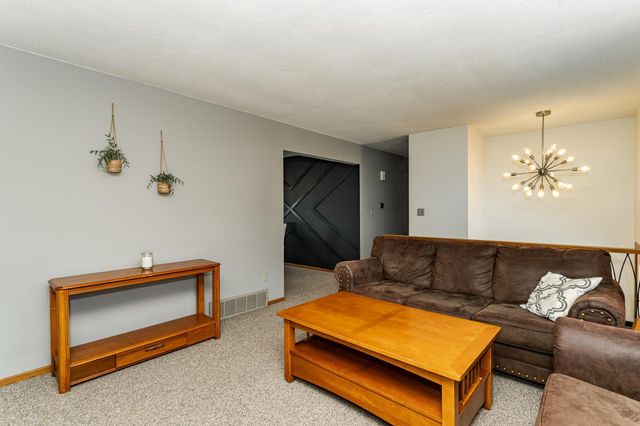 1615 16th Avenue NW, Rochester, MN 55901