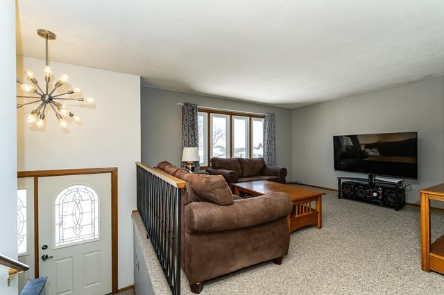 1615 16th Avenue NW, Rochester, MN 55901