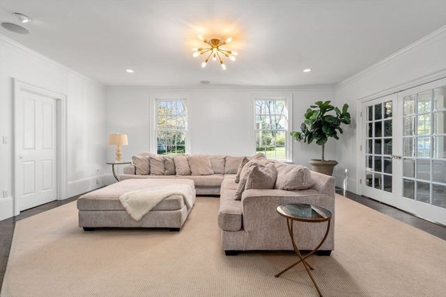 22 Plymouth Road, Wellesley, MA 02481