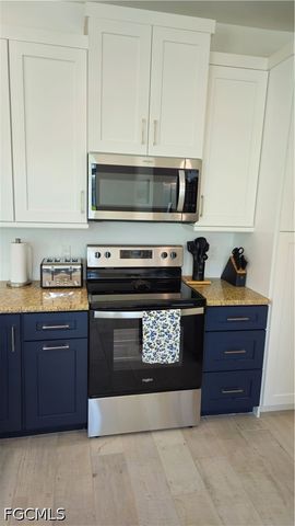 136 Kamal PKWY, Cape Coral, FL 33904