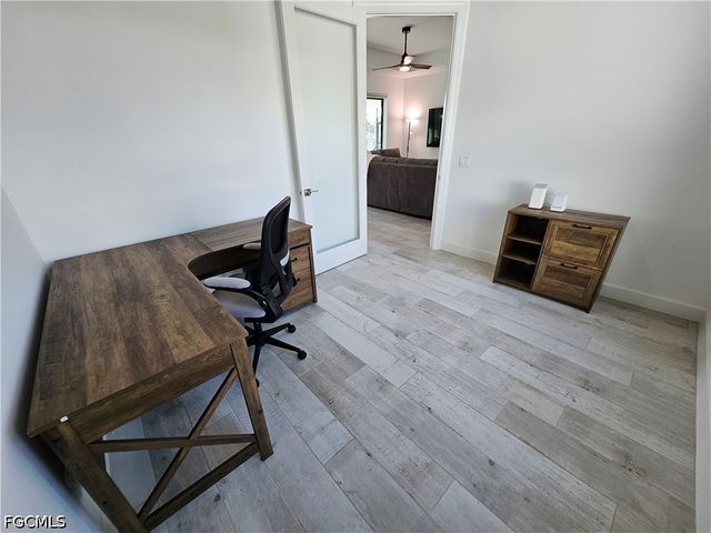 136 Kamal PKWY, Cape Coral, FL 33904