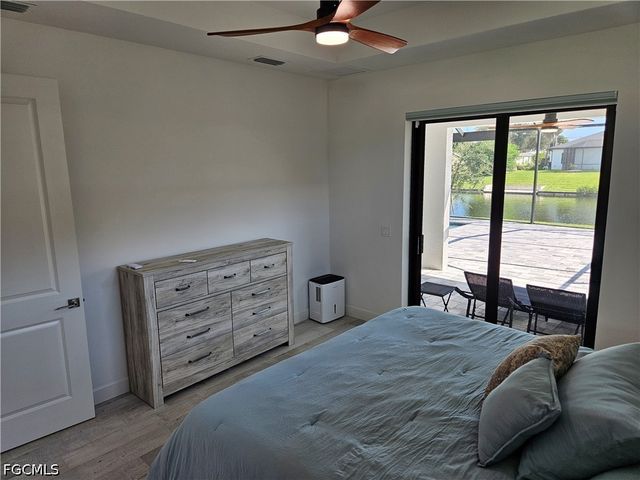 136 Kamal PKWY, Cape Coral, FL 33904