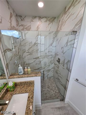 136 Kamal PKWY, Cape Coral, FL 33904