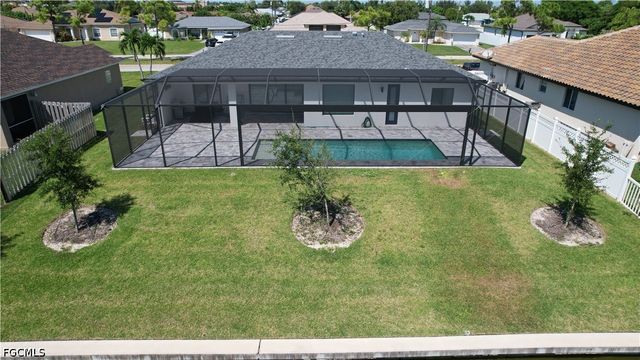 136 Kamal PKWY, Cape Coral, FL 33904