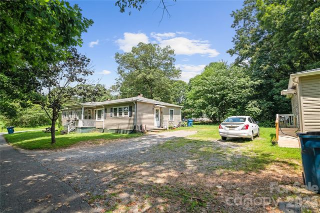 3354 Clay Apartments Court, Lenoir, NC 28645