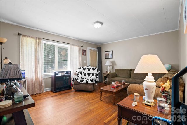 3354 Clay Apartments Court, Lenoir, NC 28645