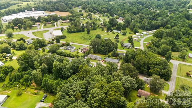 3354 Clay Apartments Court, Lenoir, NC 28645