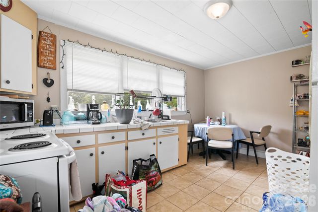 3354 Clay Apartments Court, Lenoir, NC 28645