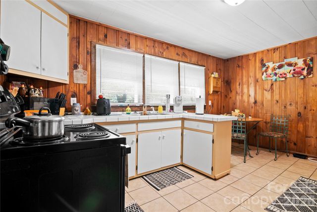 3354 Clay Apartments Court, Lenoir, NC 28645