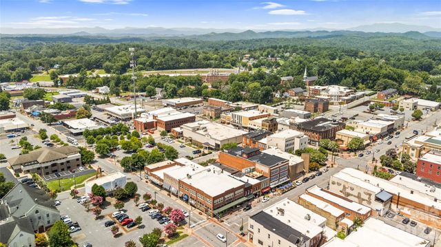 3354 Clay Apartments Court, Lenoir, NC 28645