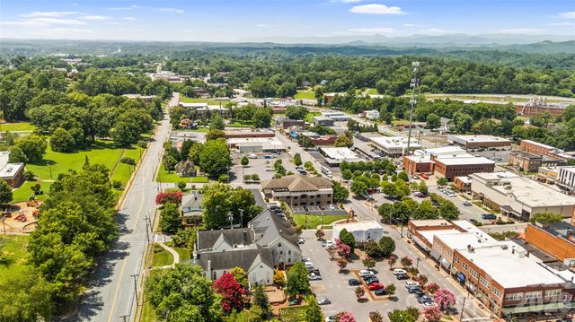 3354 Clay Apartments Court, Lenoir, NC 28645