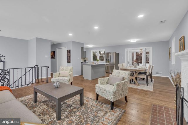 10705 AMES ST, Fairfax, VA 22032