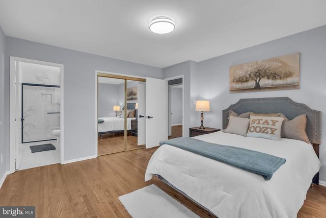 10705 AMES ST, Fairfax, VA 22032