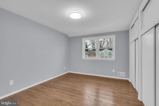 10705 AMES ST, Fairfax, VA 22032