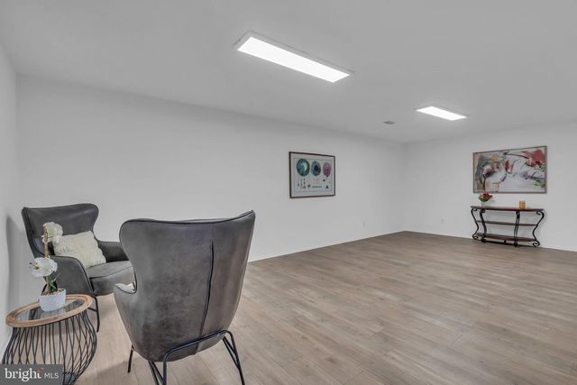 10705 AMES ST, Fairfax, VA 22032