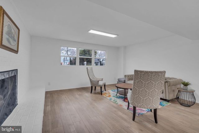 10705 AMES ST, Fairfax, VA 22032