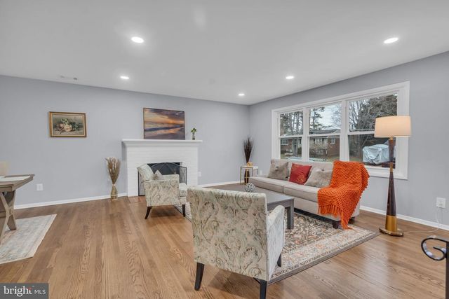 10705 AMES ST, Fairfax, VA 22032