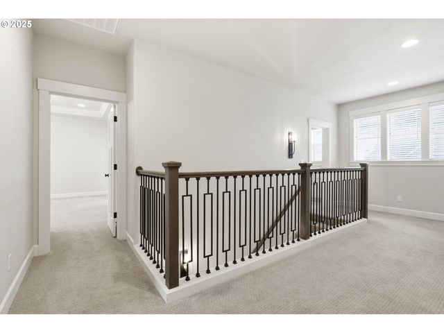 11936 Skellenger Way, Oregon City, OR 97045