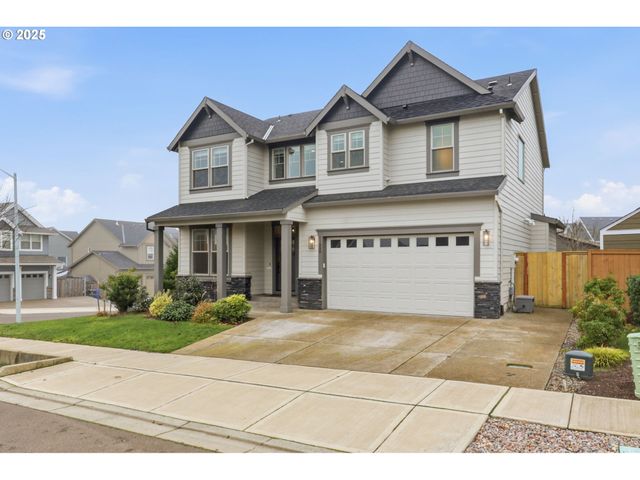 11936 Skellenger Way, Oregon City, OR 97045