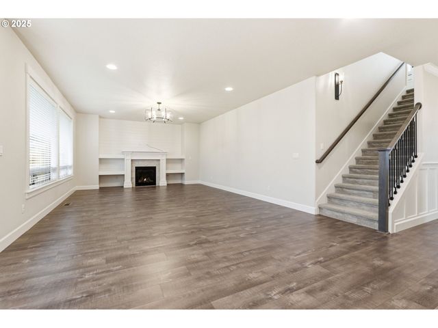 11936 Skellenger Way, Oregon City, OR 97045