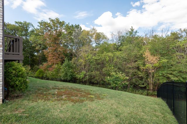 1026 Brighton Ln, Gallatin, TN 37066