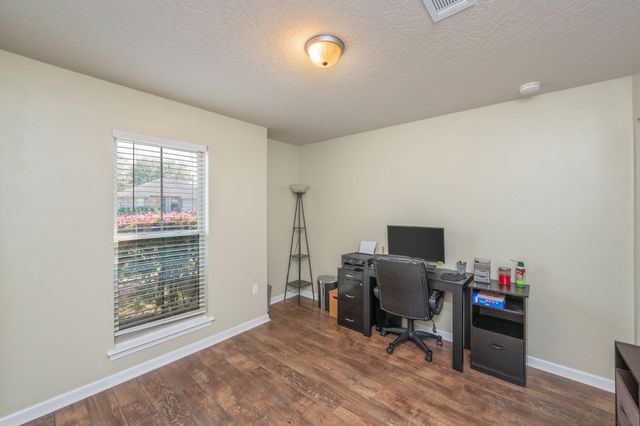 2283 Lewis Street, Crestview, FL 32536