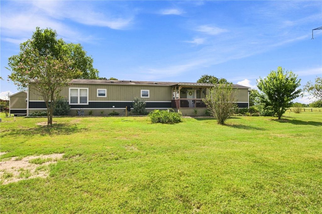6901 Breezewood Drive, Iola, TX 77861 — exterior
