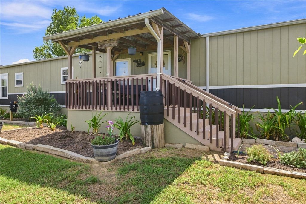 6901 Breezewood Drive, Iola, TX 77861 — photo 3