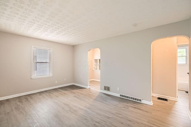 2454 Joyce Avenue, Columbus, OH 43211