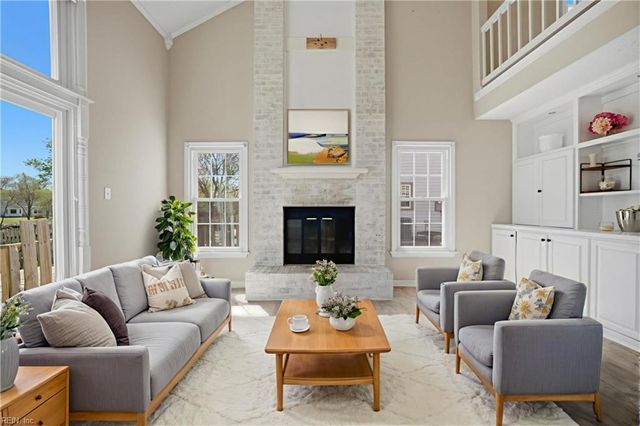 3201 Barberry LN, Virginia Beach, VA 23453