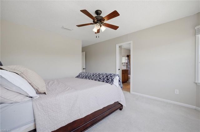 3201 Barberry LN, Virginia Beach, VA 23453