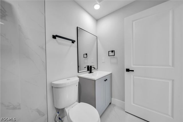 2604 51st ST SW, Lehigh Acres, FL 33976