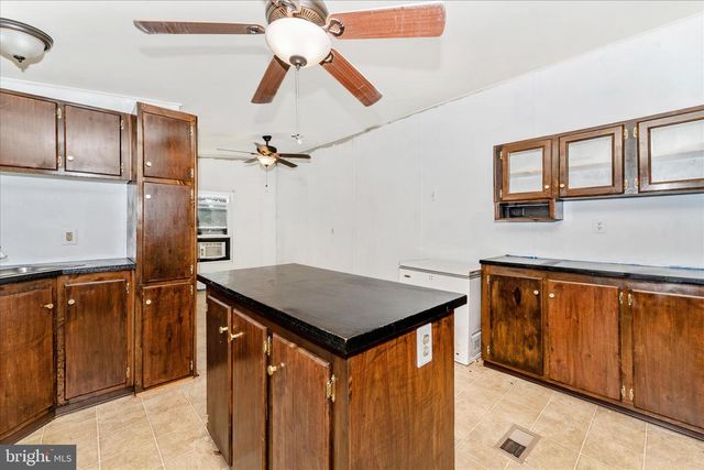 12109 HEATHER DR, Hagerstown, MD 21740