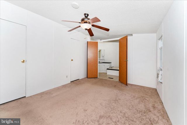 12109 HEATHER DR, Hagerstown, MD 21740
