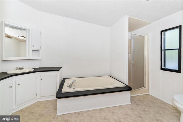 12109 HEATHER DR, Hagerstown, MD 21740
