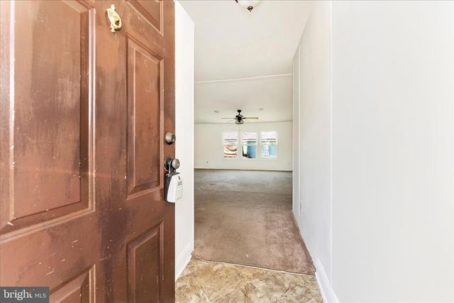 12109 HEATHER DR, Hagerstown, MD 21740