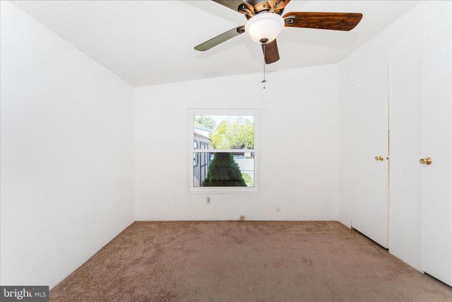 12109 HEATHER DR, Hagerstown, MD 21740