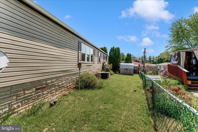 12109 HEATHER DR, Hagerstown, MD 21740