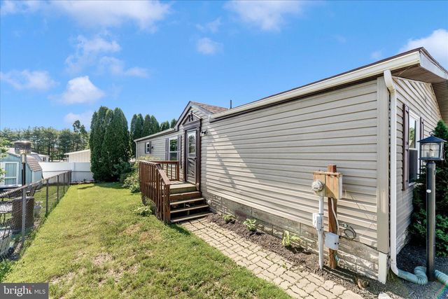 12109 HEATHER DR, Hagerstown, MD 21740