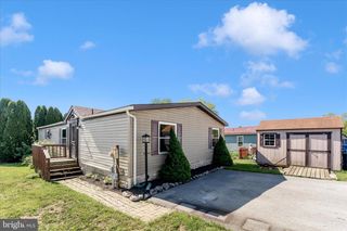 12109 HEATHER DR, Hagerstown, MD 21740
