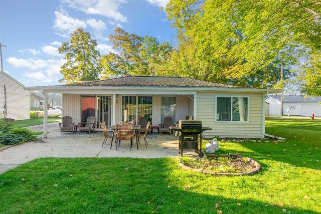 6215 Lake Street, Croton, MI 49337