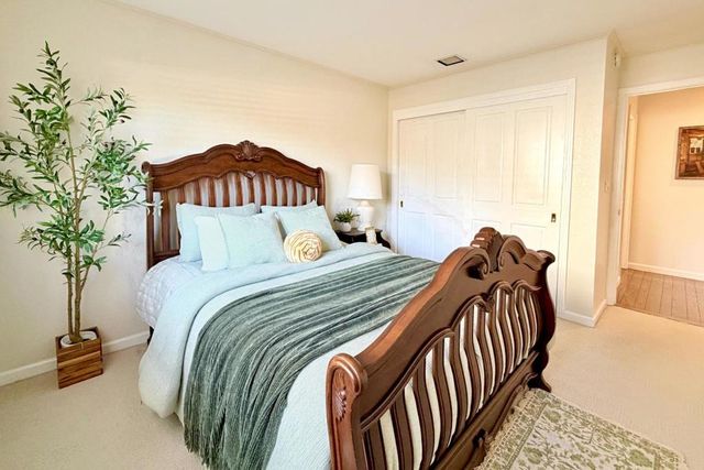 12498 Sumner Drive, Saratoga, CA 95070