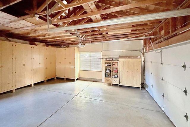 12498 Sumner Drive, Saratoga, CA 95070