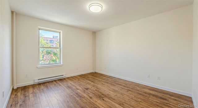 850 E 223rd Street, Bronx, NY 10466